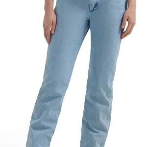 Wrangler Womens Cowboy Cut Slim Fit Natural Waist JeanJeans